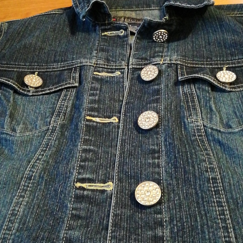 NWOT Jean Jacket - Picture 3 of 5